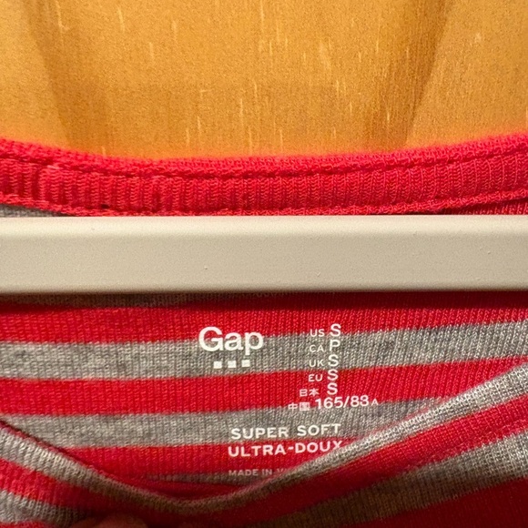 Gap Women's Modern Boatneck Striped Long Sleeve Top size S NWT - Picture 4 of 10